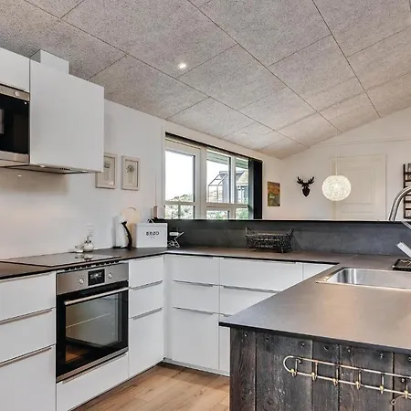 Four-bedroom Holiday In Henne Holiday home Henne Strand